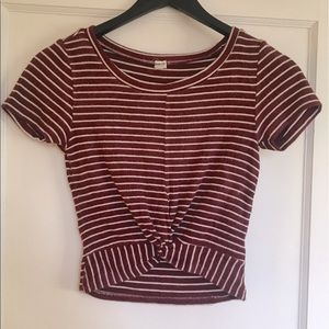comfy cropped tee shirt, knot at bottom